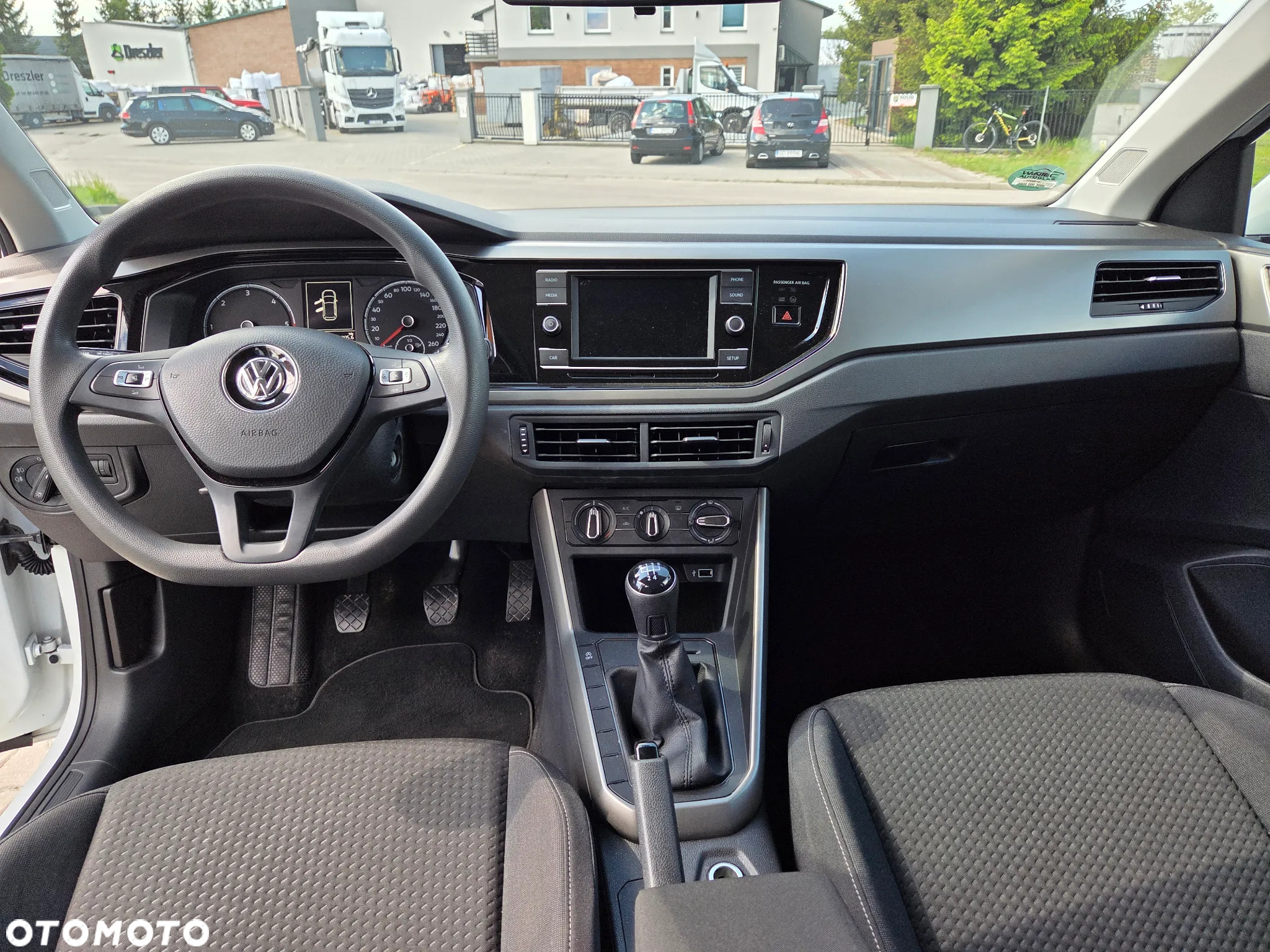 Volkswagen Polo 1.6 TDI SCR Comfortline - 12