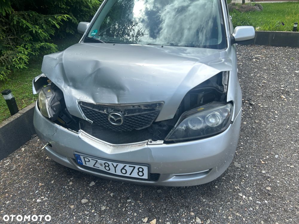 Mazda 2 - 5