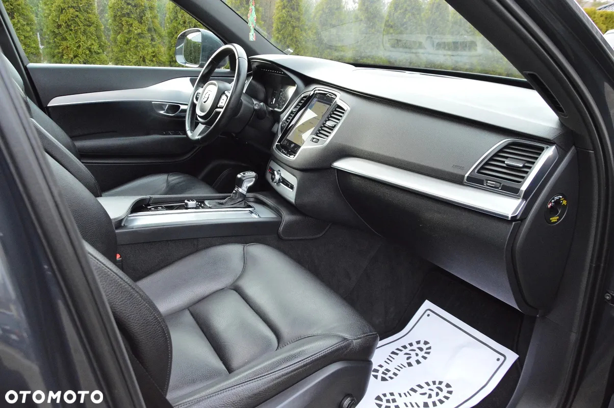 Volvo XC 90 - 36