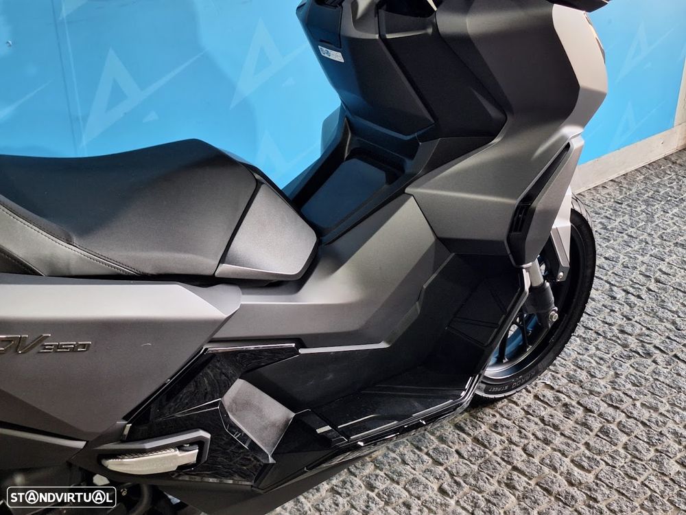 Honda ADV - 3