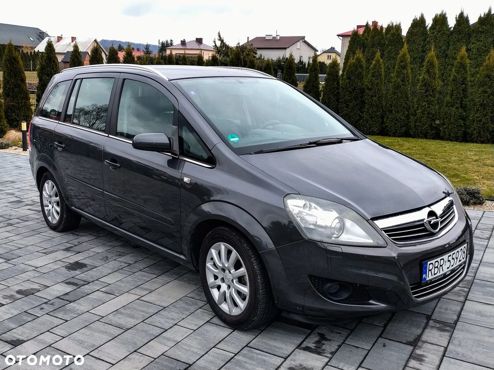 Opel Zafira 1.8 Cosmo - 4