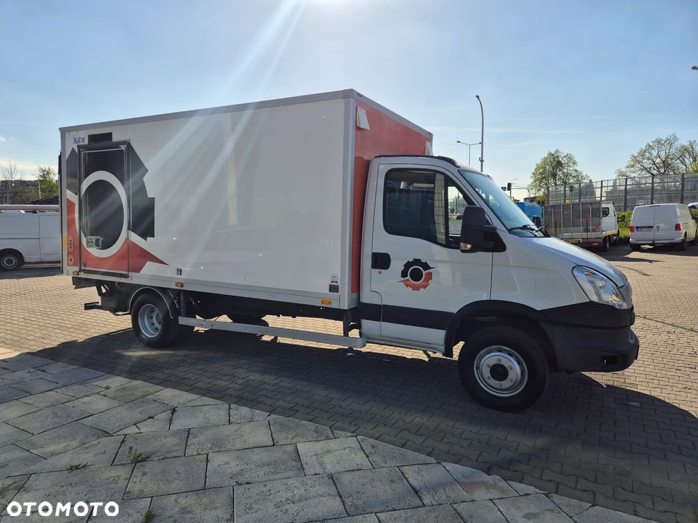 Iveco Daily 65 C 17 / 3.0 SILNIK / KONTENER / WINDA / MOCNY / WEBASTO / MANUAL / NISKI KONTENER / SERWISOWANY / EURO 5 - 5