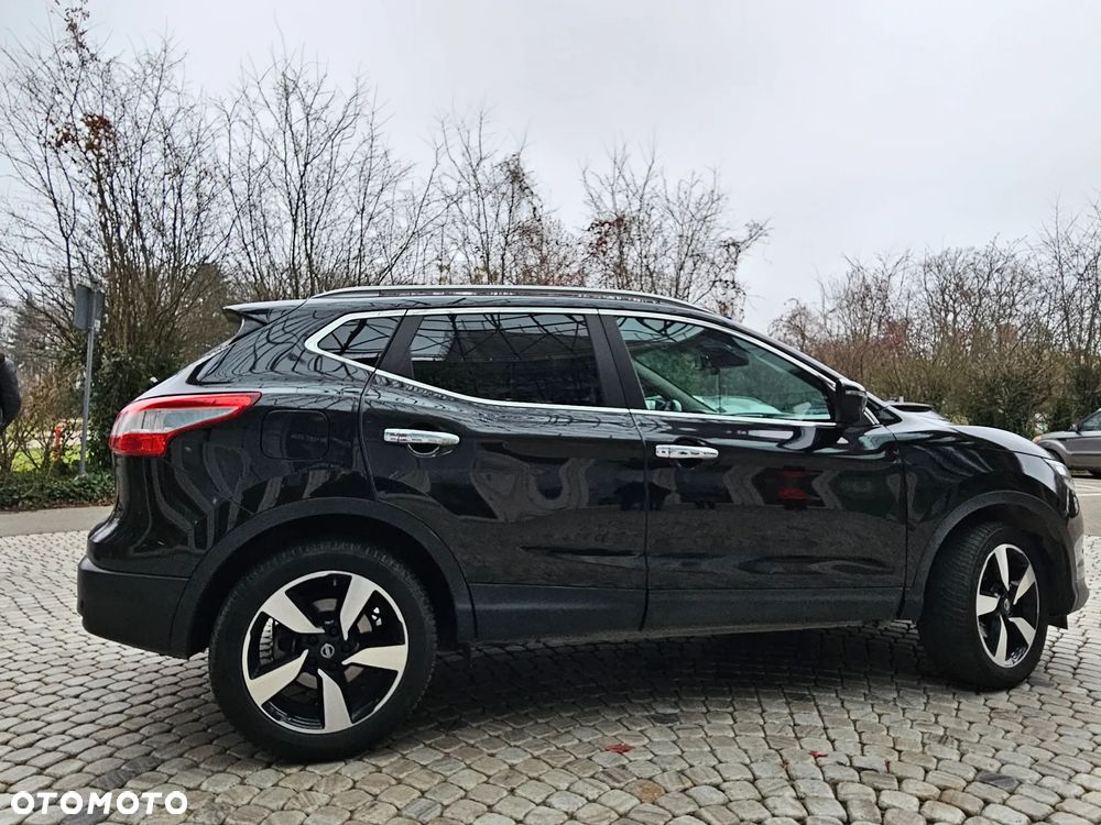 Nissan Qashqai 1.2 DIG-T N-Connecta EU6 - 14