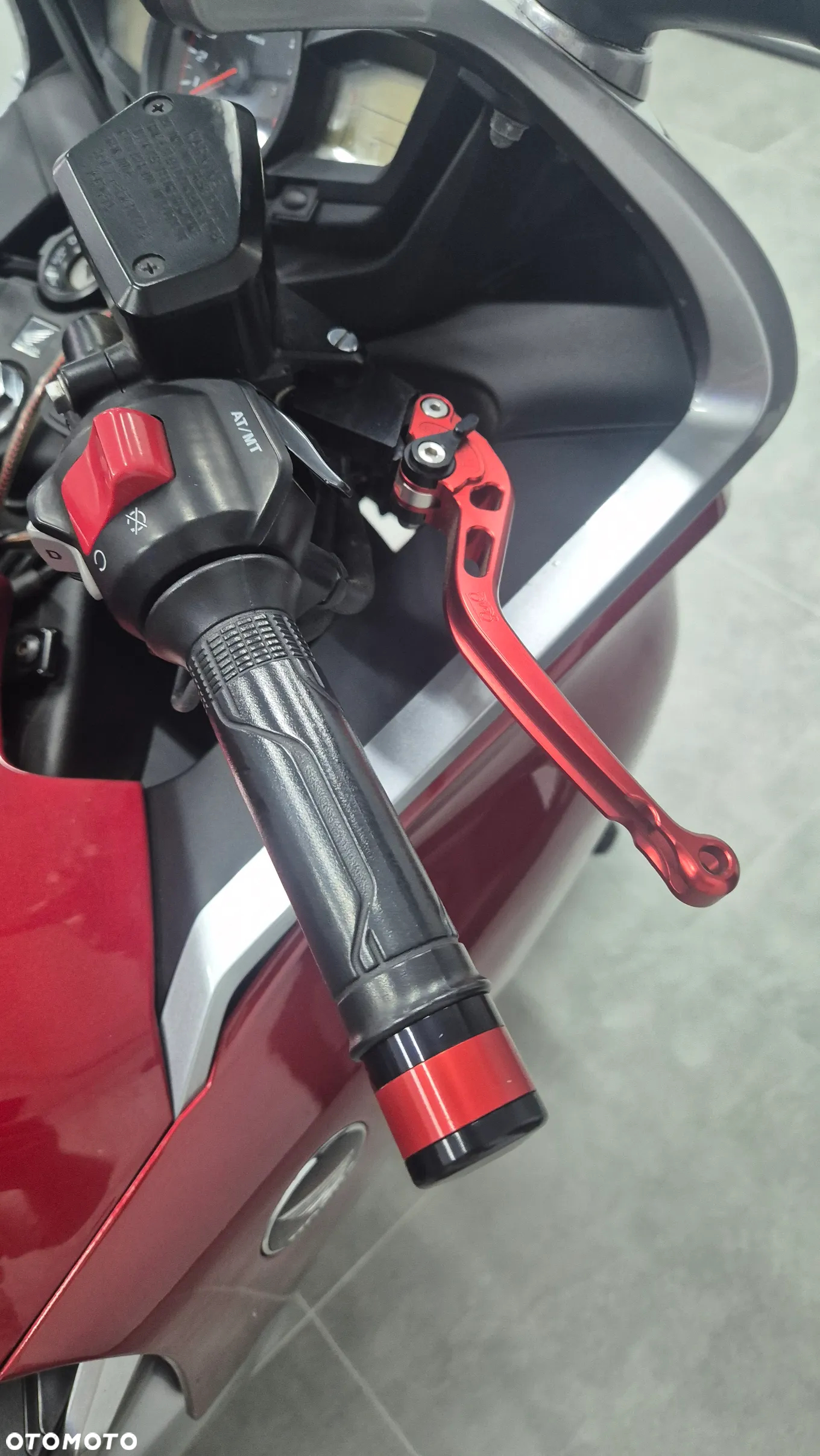 Honda VFR - 4