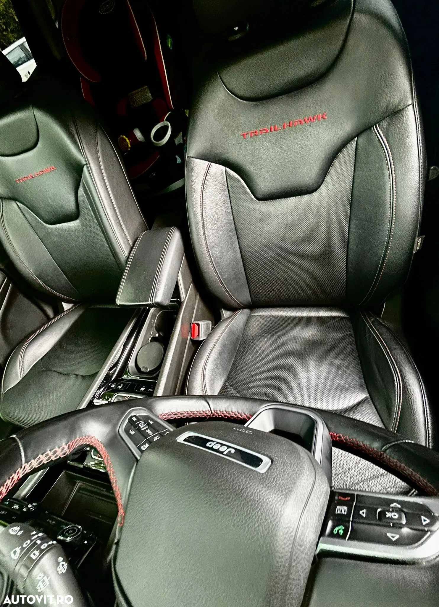 Jeep Compass 1.3T 4xe AT6 PHEV Trailhawk - 12