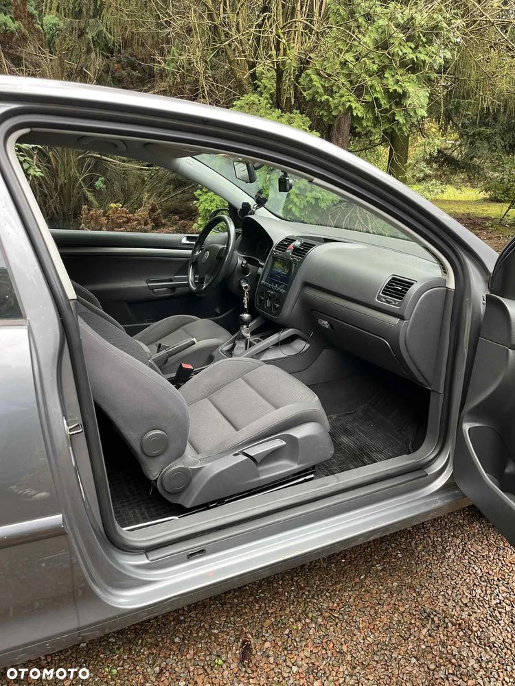 Volkswagen Golf - 12