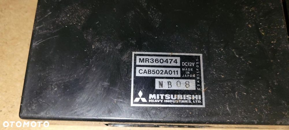 Panel nawiewu Mitsubishi Carisma - 4