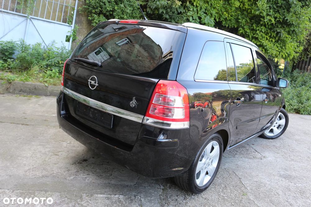 Opel Zafira 1.8 Innovation 110 Jahre - 16