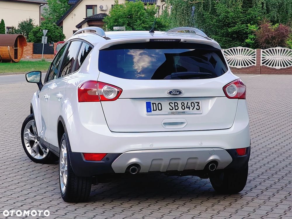 Ford Kuga 2.0 TDCi 2x4 Titanium - 18