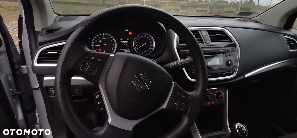 Suzuki SX4 - 12