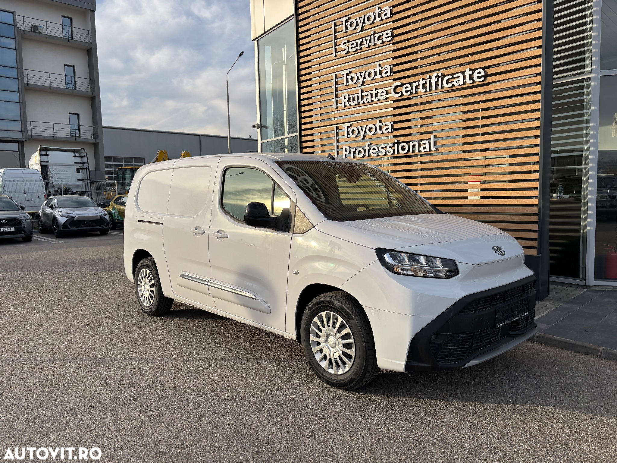 Toyota Proace - 2
