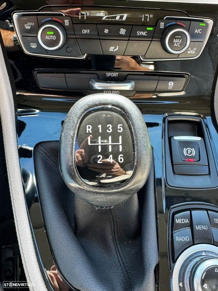 BMW 216 Active Tourer d Line Sport - 21