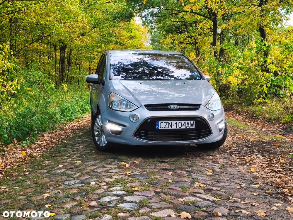 Ford S-Max - 13