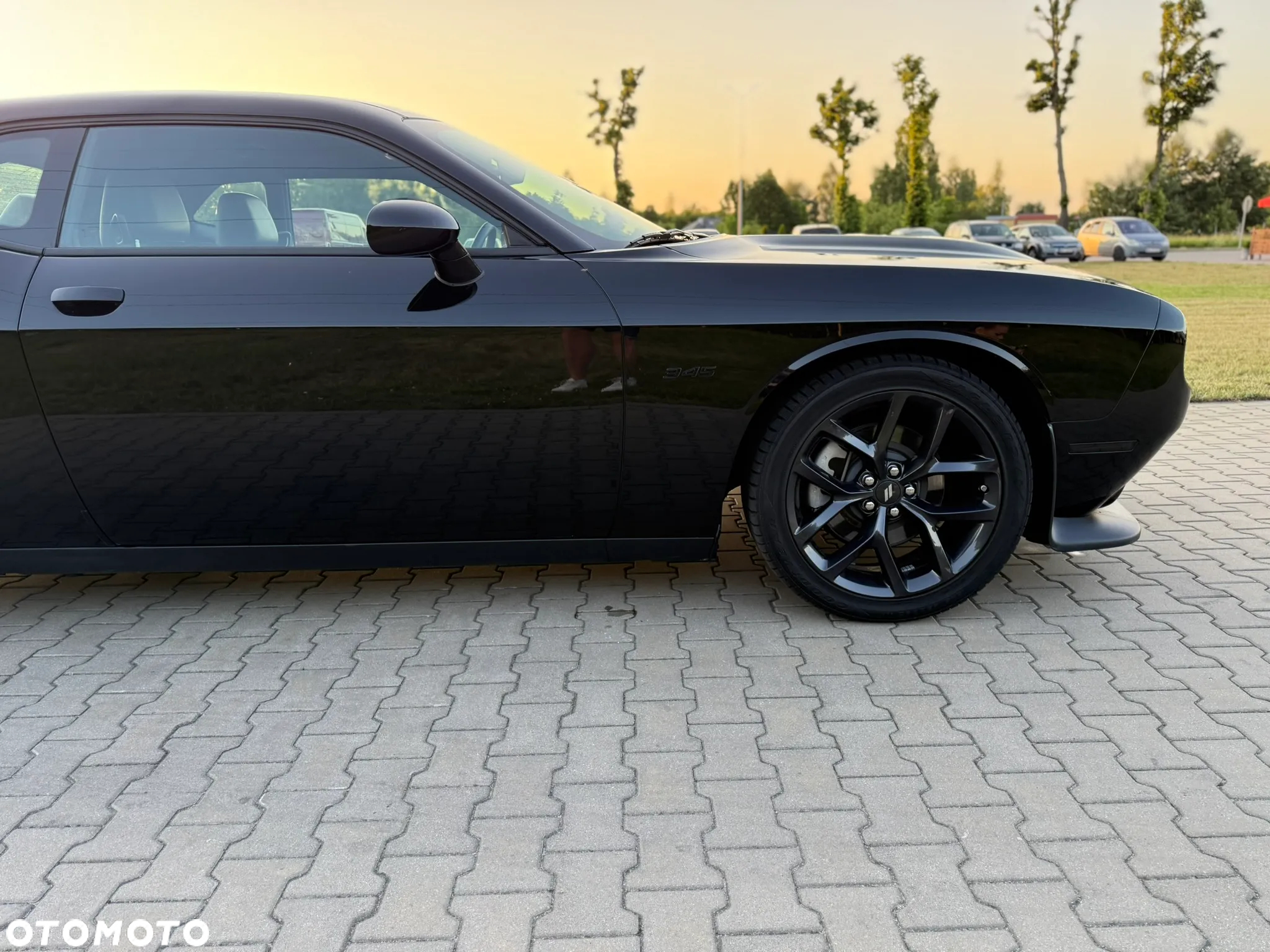 Dodge Challenger - 3