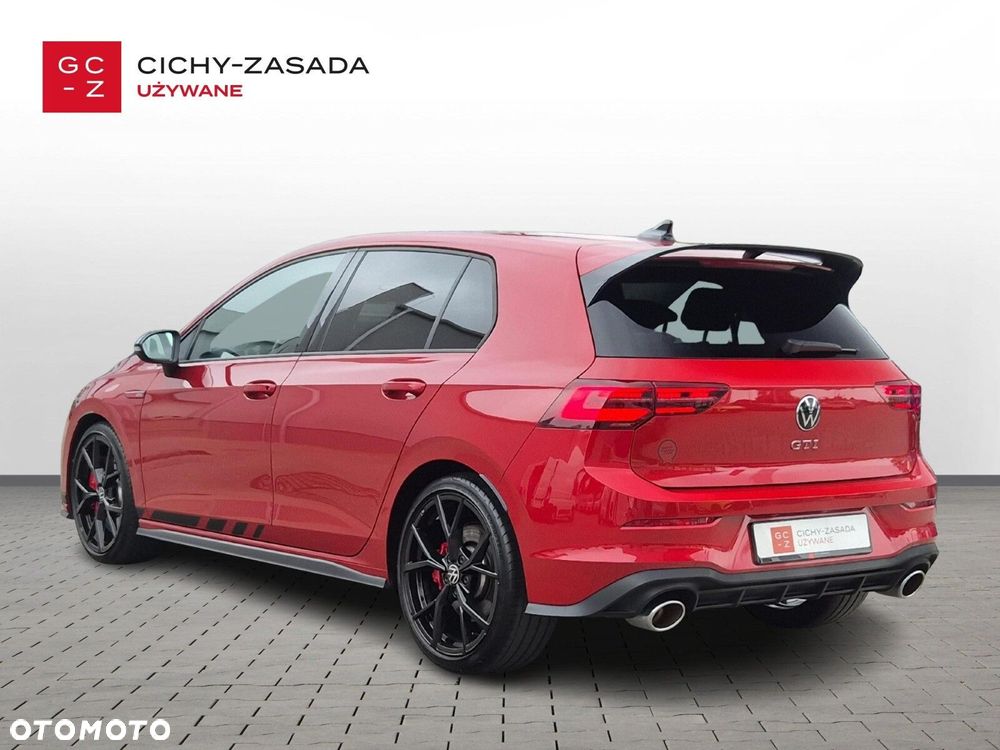 Volkswagen Golf - 3
