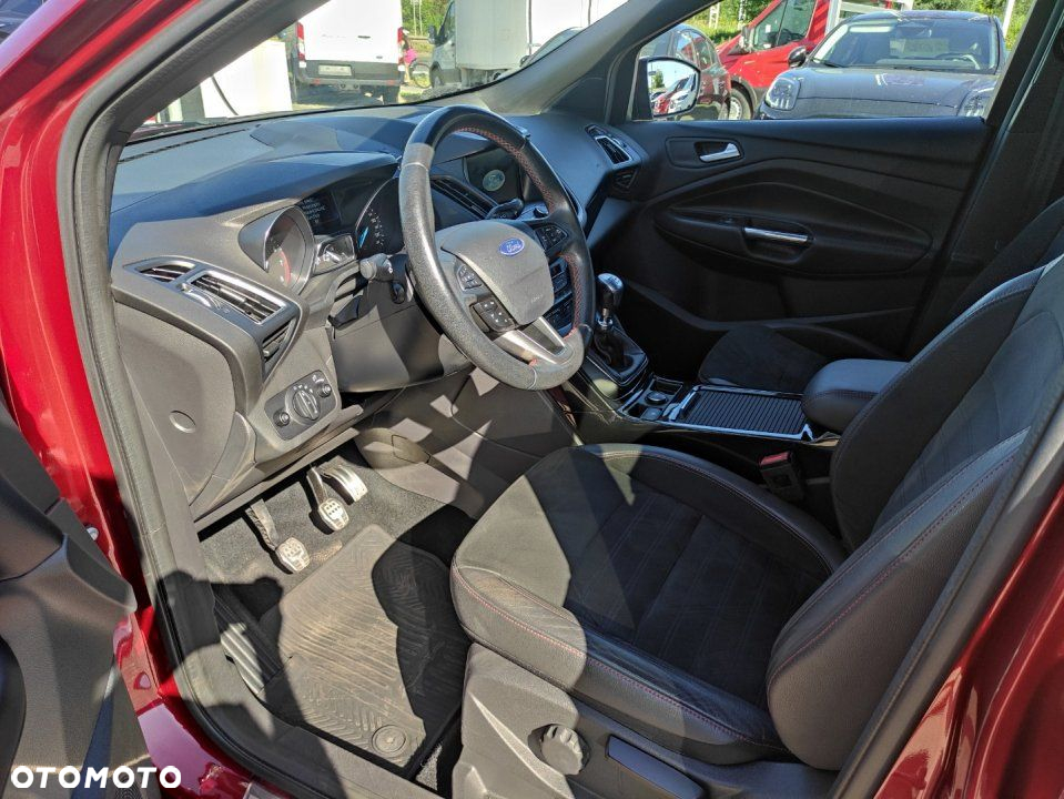Ford Kuga - 16