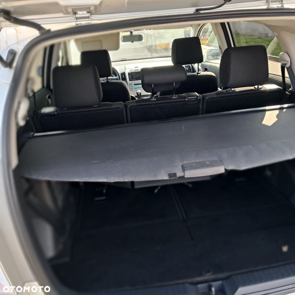 Toyota Corolla Verso - 19