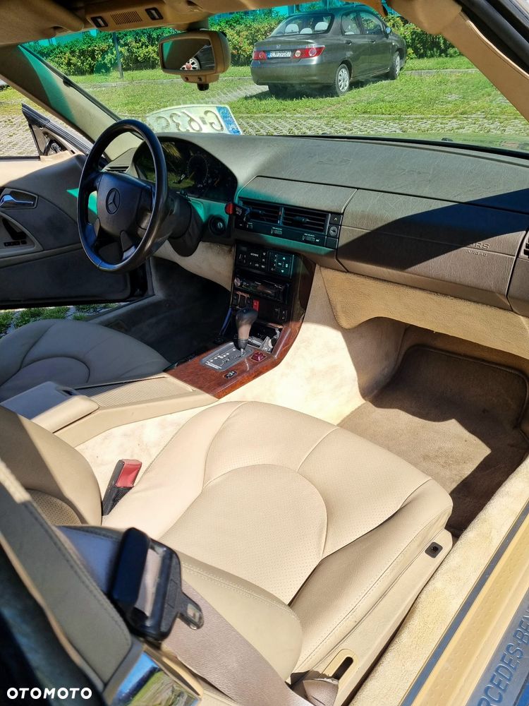 Mercedes-Benz SL - 12