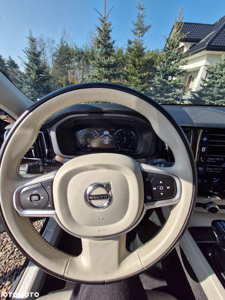 Volvo XC 60 T5 AWD Momentum - 15