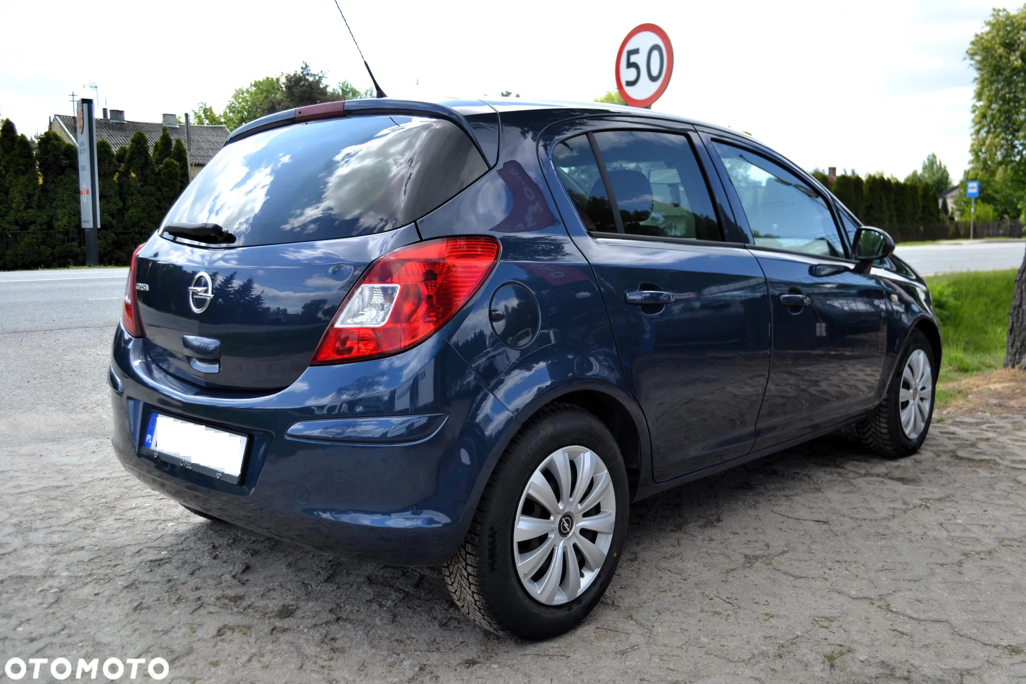 Opel Corsa 1.2 16V Essentia - 4