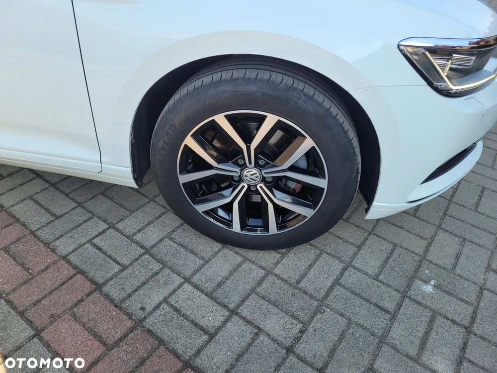 Volkswagen Passat 1.4 TSI BMT ACT Comfortline - 22