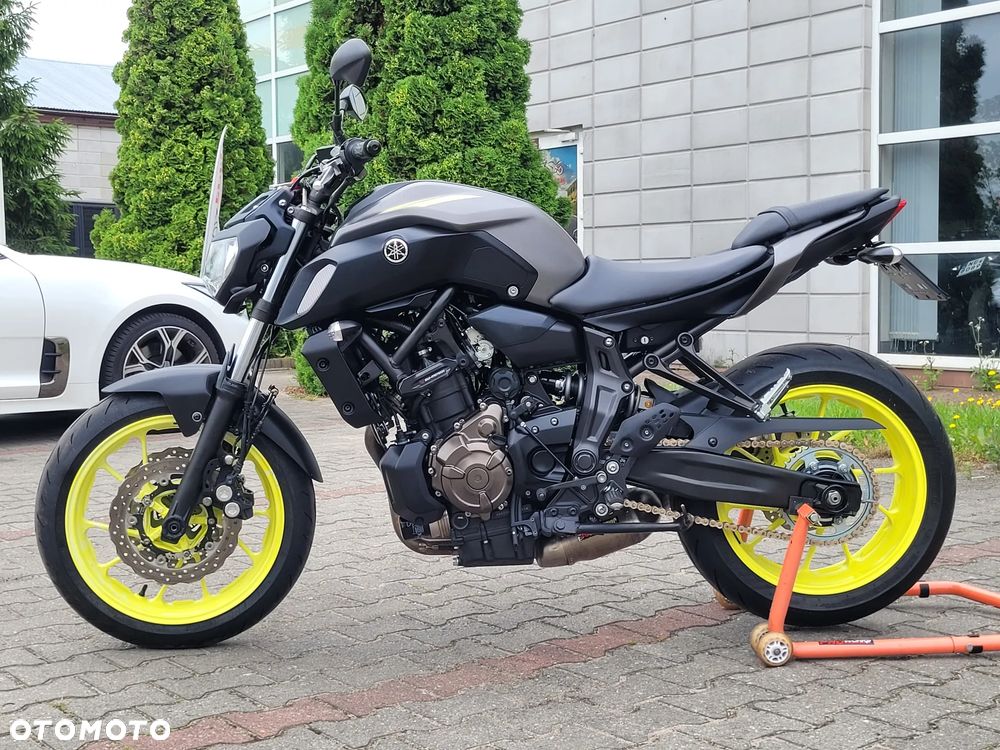 Yamaha MT - 3