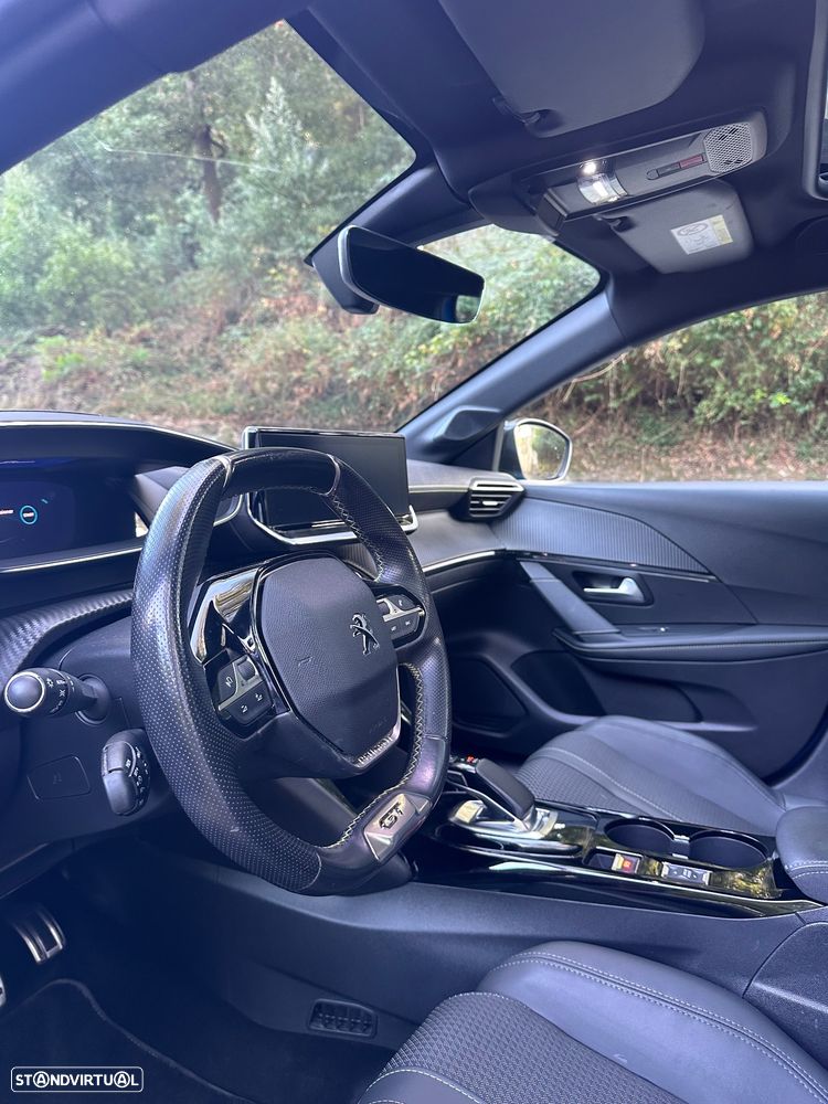 Peugeot e-208 GT - 21