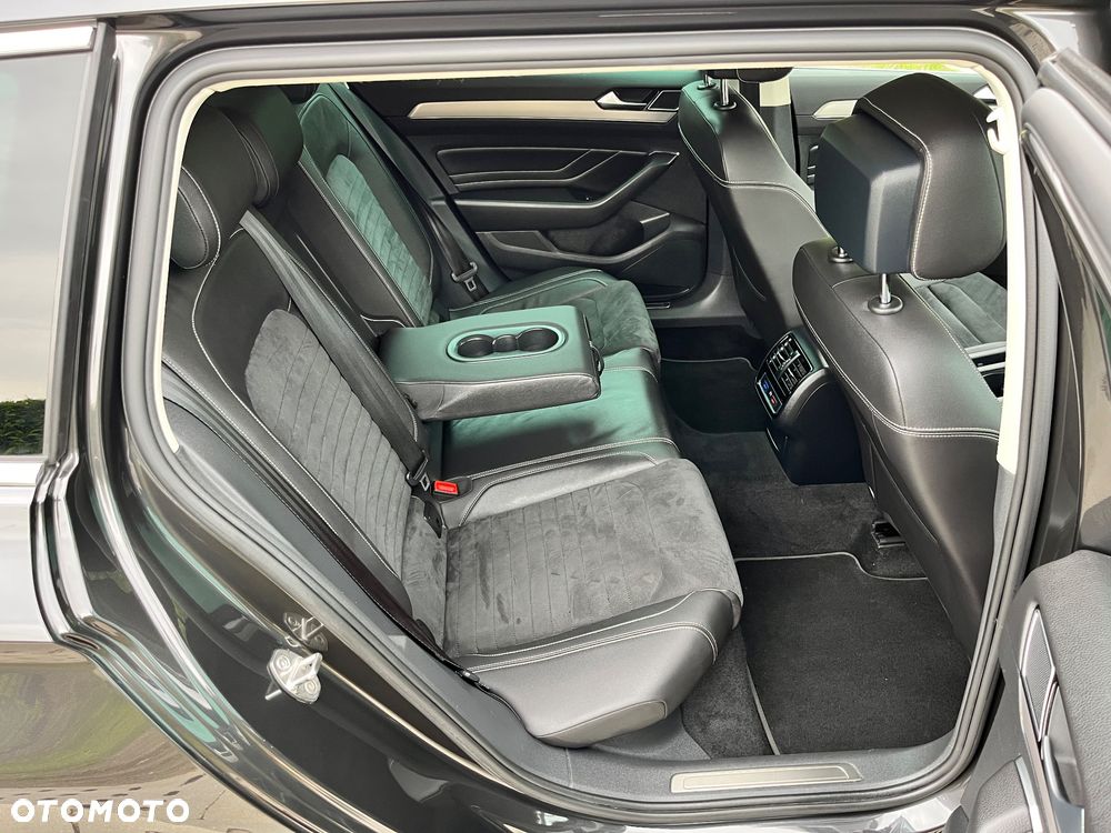 Volkswagen Passat 2.0 TDI SCR DSG Highline - 25