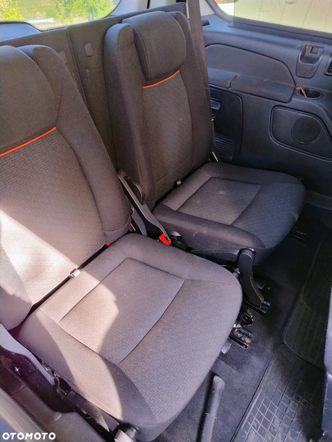 Ford Galaxy - 9