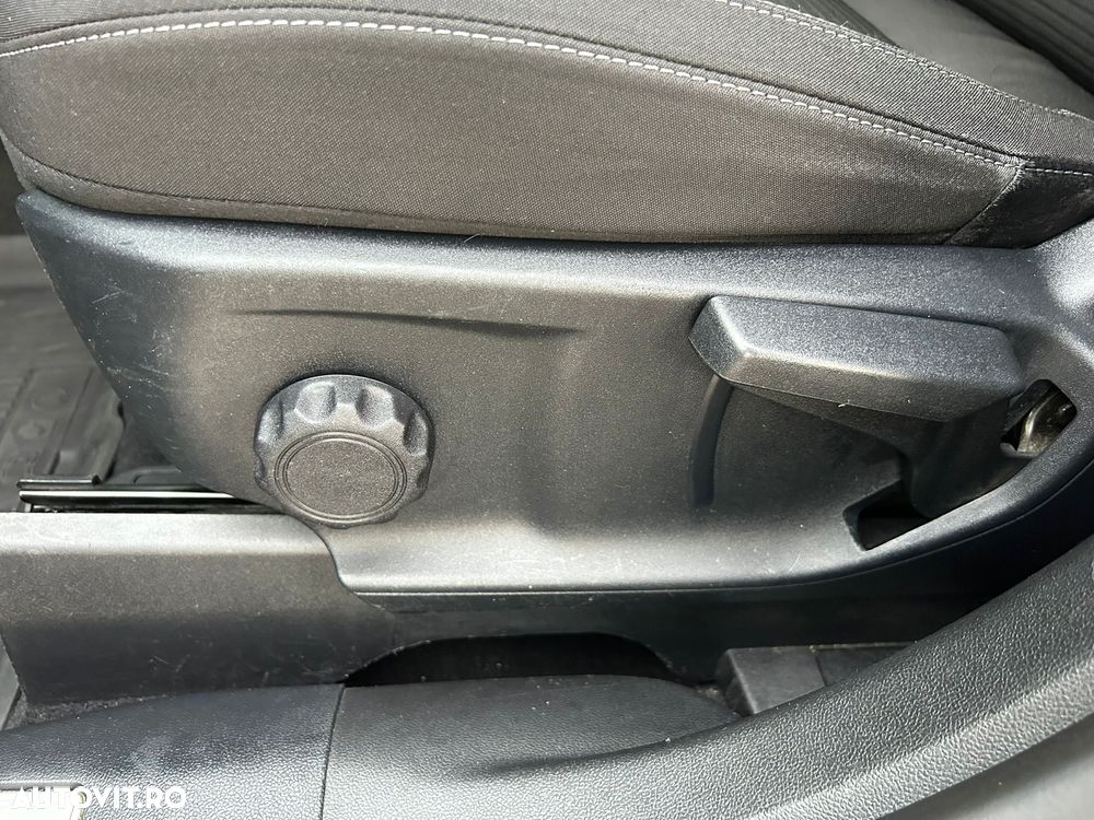 Ford Kuga 2.0 EcoBlue A8 AWD Titanium - 14