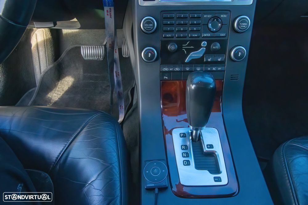 Volvo V70 2.4 D5 Nivel 3 Geartronic - 17
