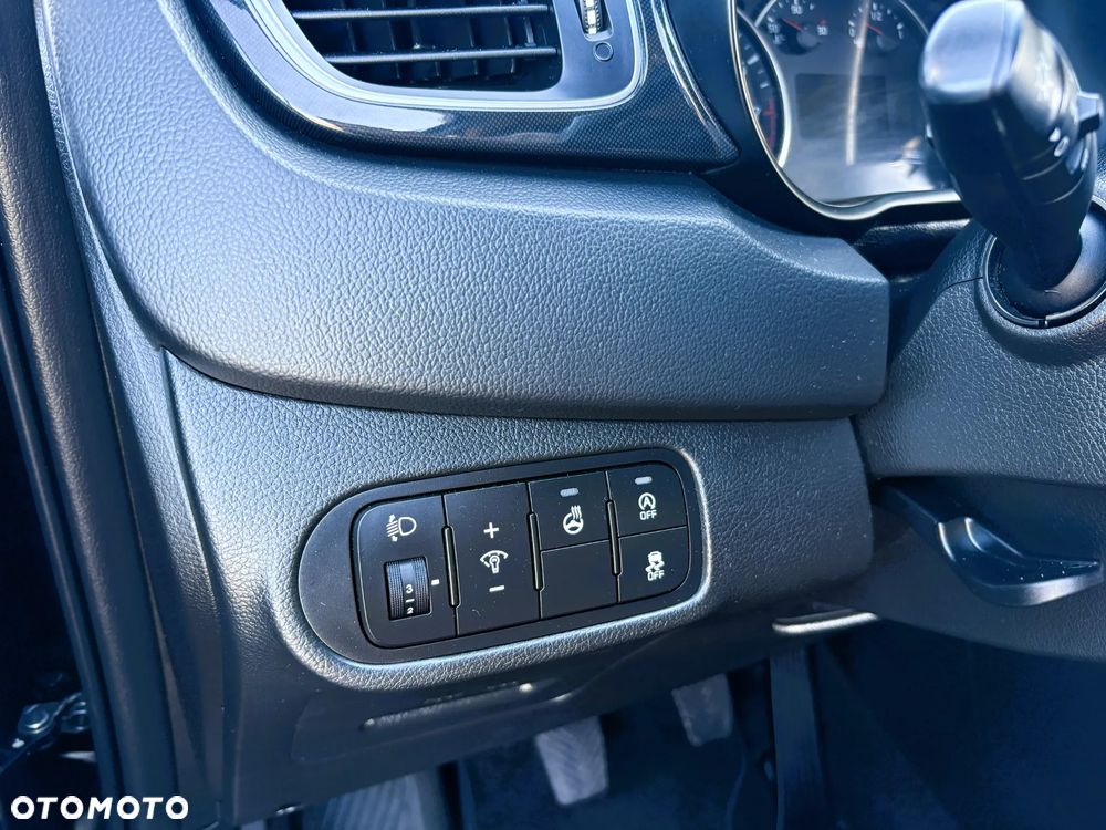 Kia Carens - 17