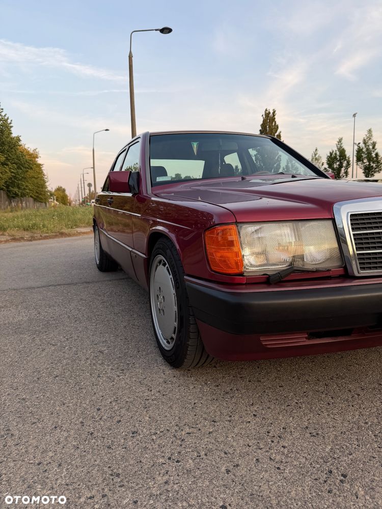 Mercedes-Benz W201 (190) - 9