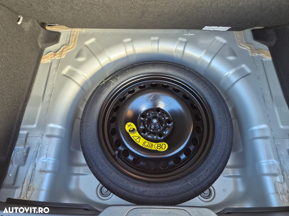 Ford Focus 1.0 EcoBoost 6MT MHEV Titanium X - 14