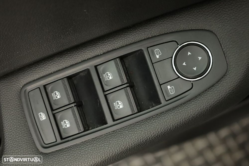 Renault Clio 1.0 TCe Evolution Bi-Fuel - 21