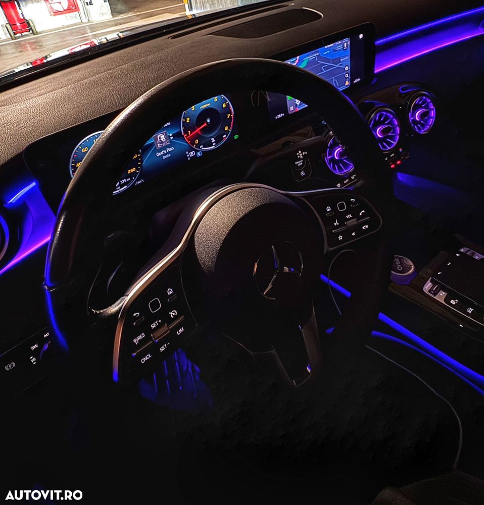 Mercedes-Benz A - 6