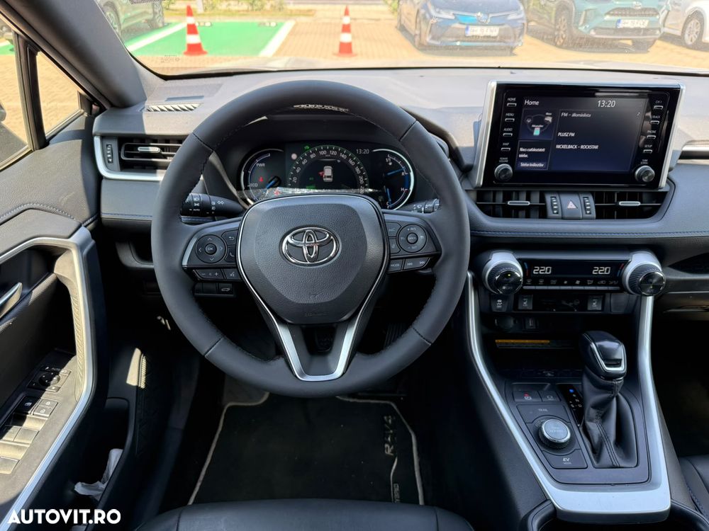 Toyota RAV4 - 14