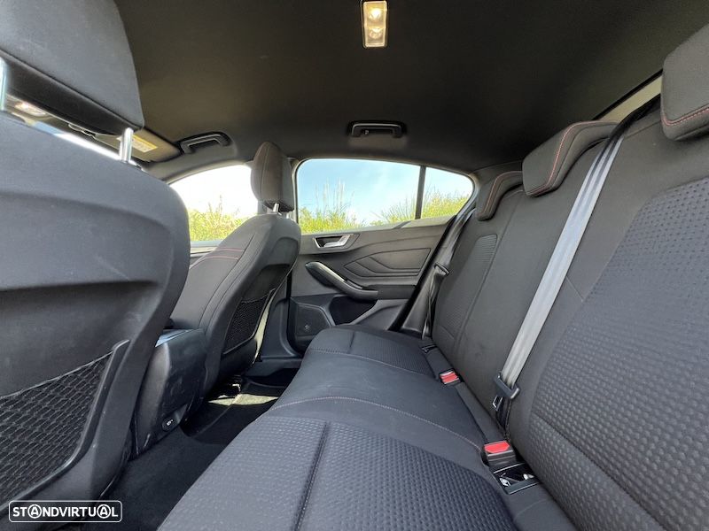 Ford Focus 1.5 TDCi ECOBlue ST-Line - 8