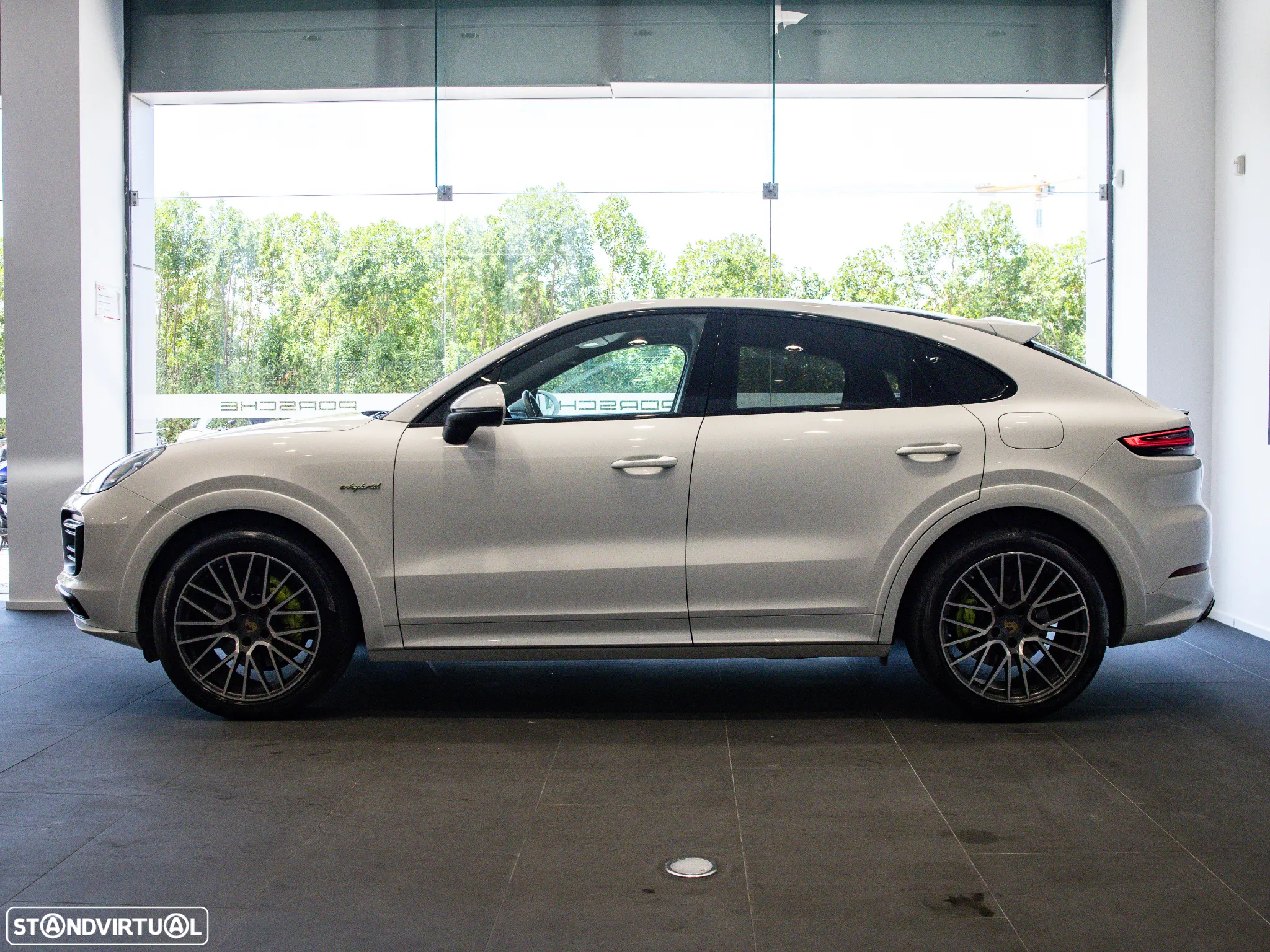 Porsche Cayenne Coupé E-Hybrid - 3