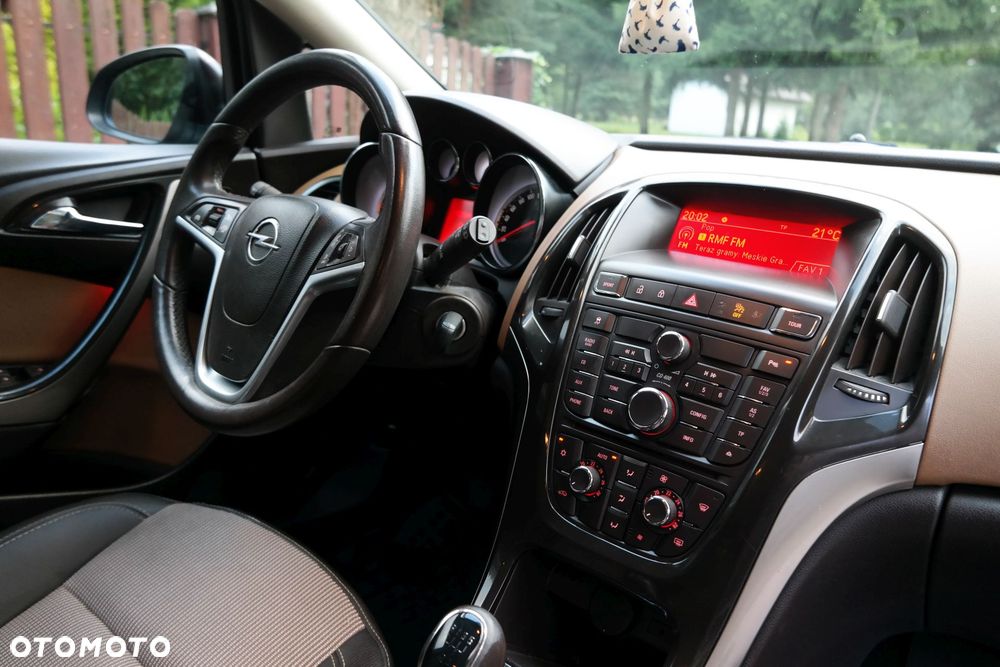 Opel Astra 1.6 Enjoy - 18