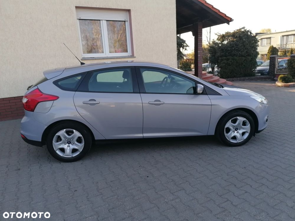 Ford Focus - 8
