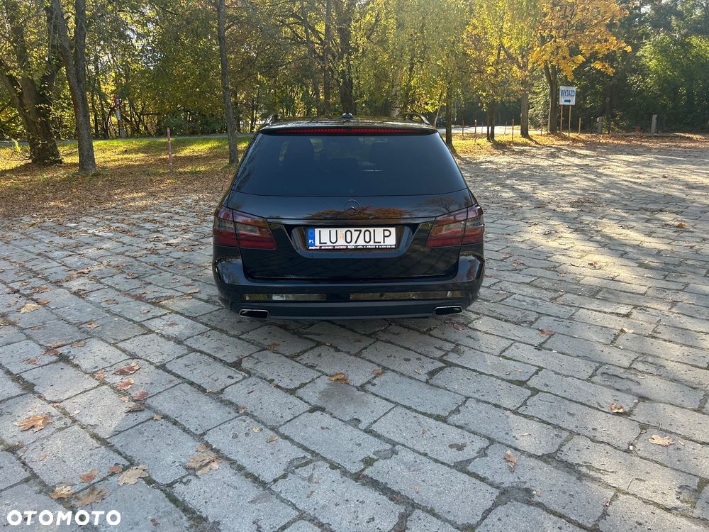 Mercedes-Benz Klasa E 350 T CDI DPF 4Matic BlueEFFICIENCY 7G-TRONIC - 6