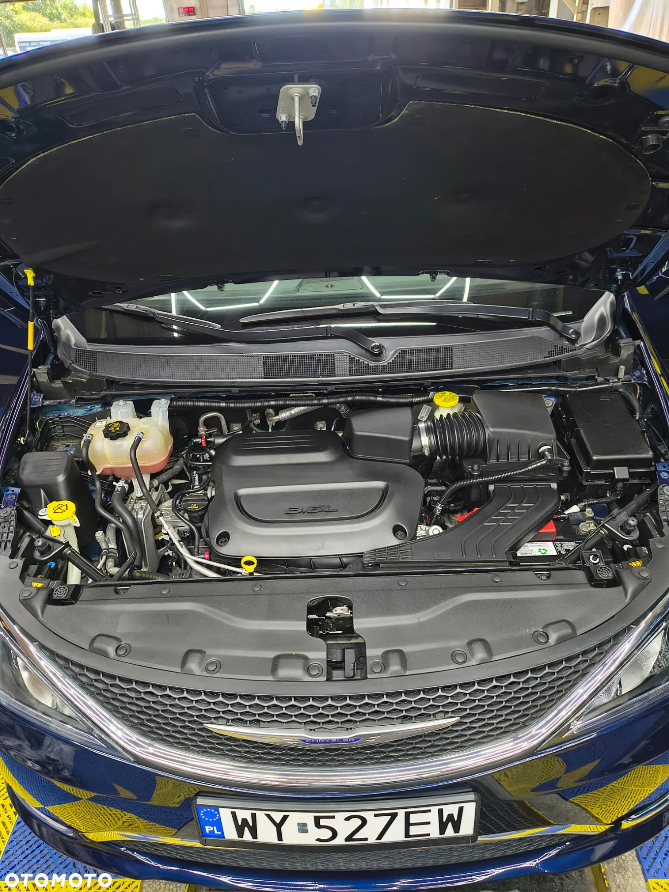 Chrysler Pacifica - 39