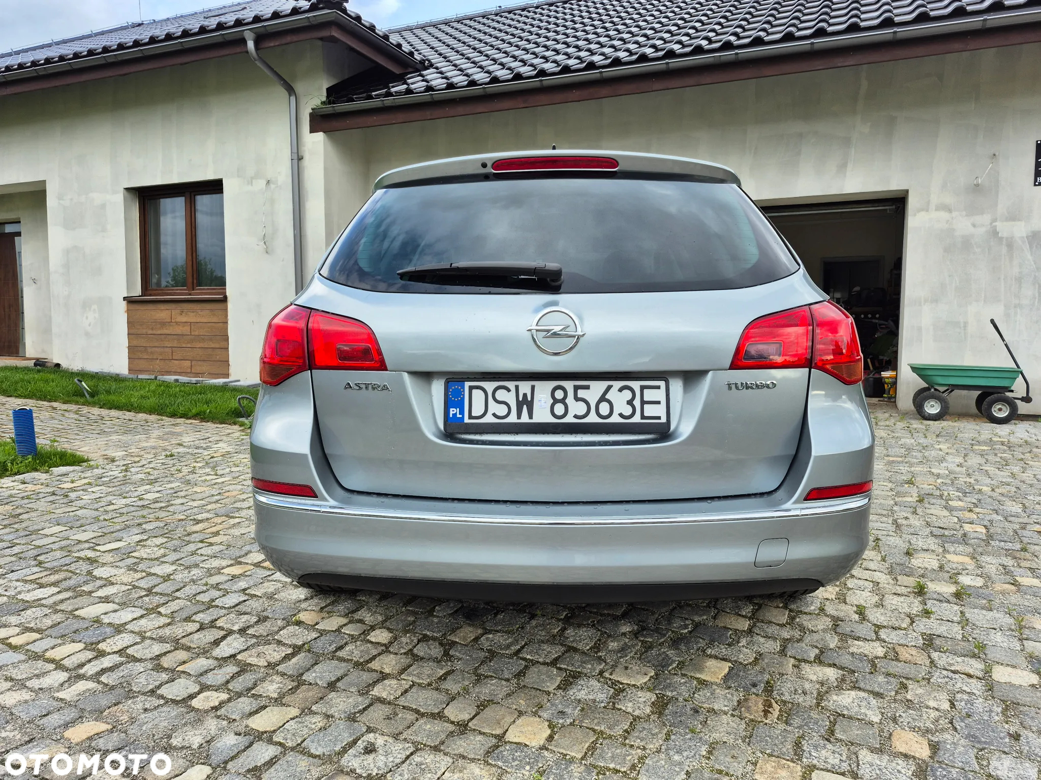 Opel Astra 1.4 Turbo Edition - 11