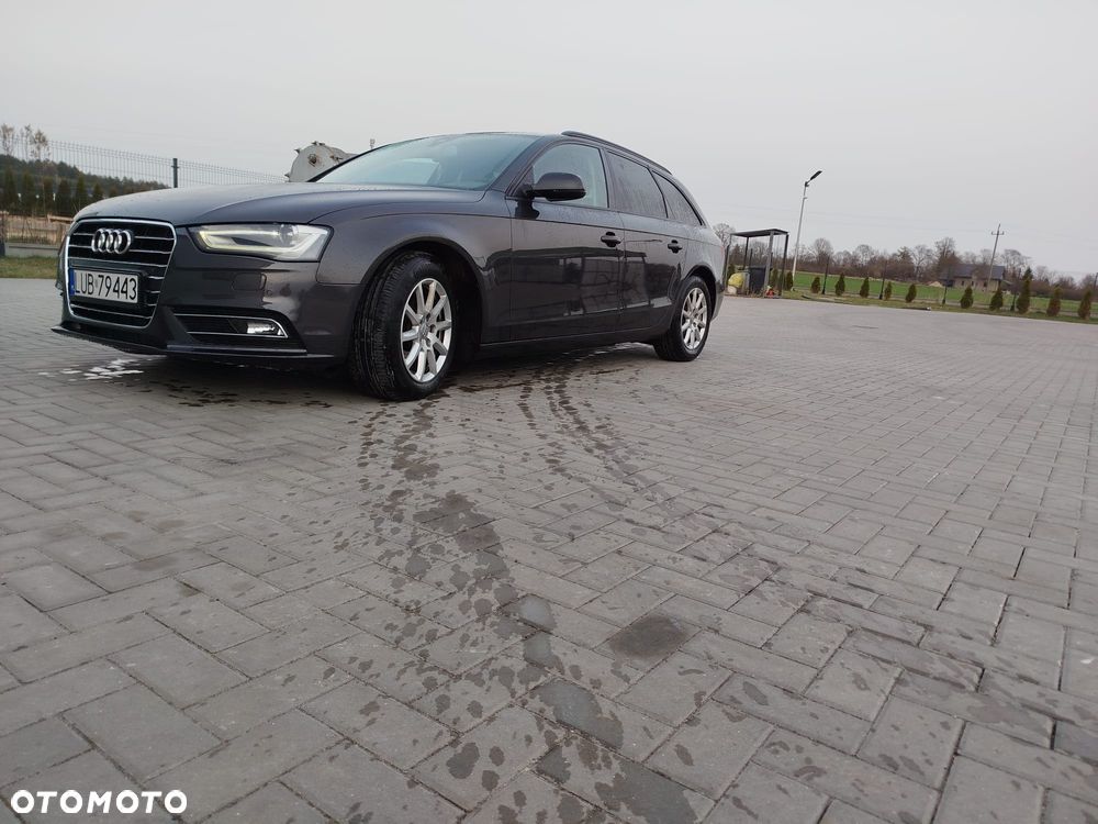Audi A4 Avant 2.0 TDI ultra DPF Attraction - 4
