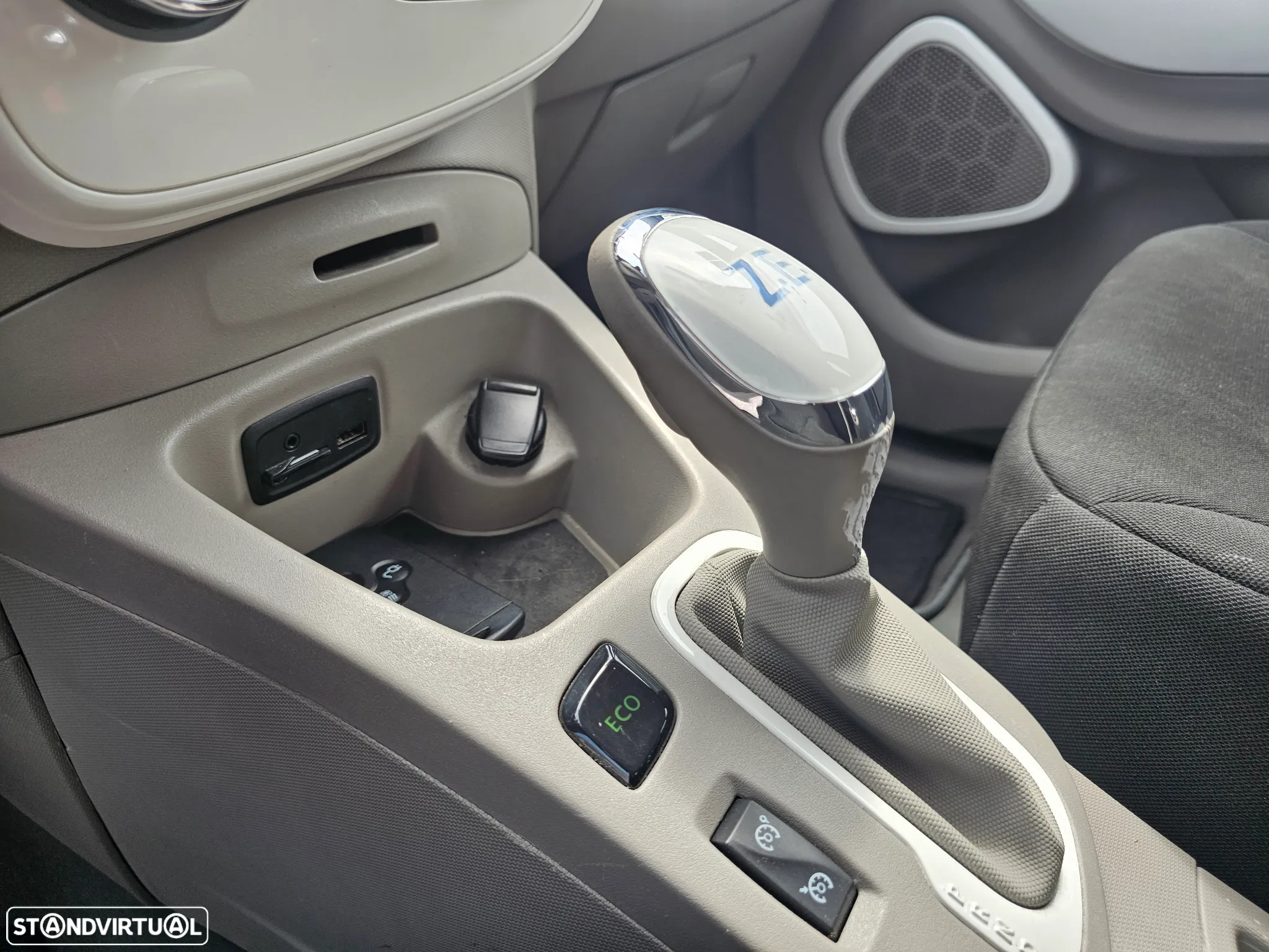 Renault Zoe (c/ Bateria) 41 kwh Intens - 19