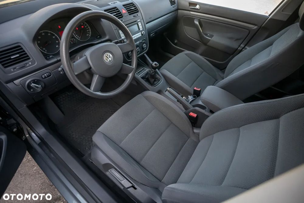 Volkswagen Golf 1.6 Comfortline - 16