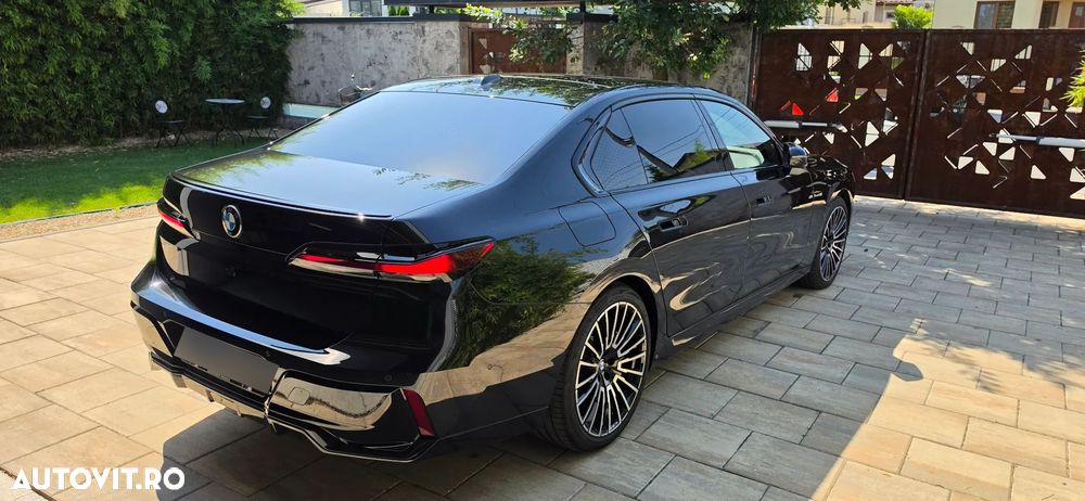 BMW Seria 7 - 11