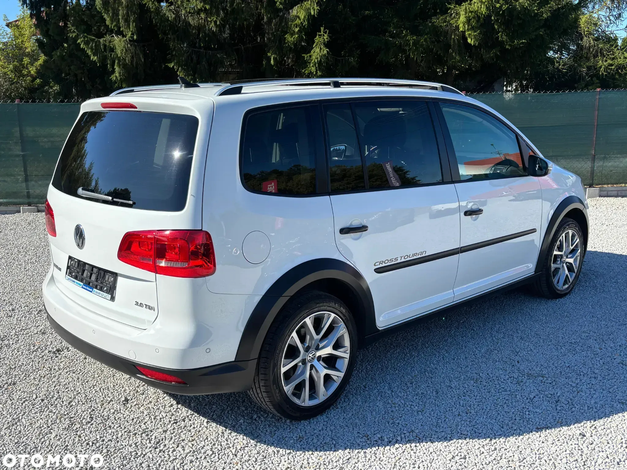 Volkswagen Touran 2.0 TDI DPF DSG Cross - 22