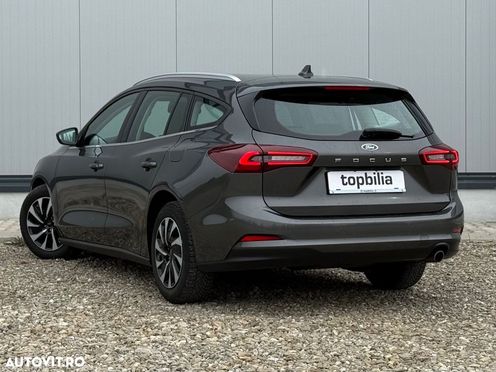 Ford Focus 1.5 EcoBlue Start-Stopp-System Aut. TITANIUM - 4